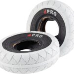 street pro černo/bílé pneumatiky - pár